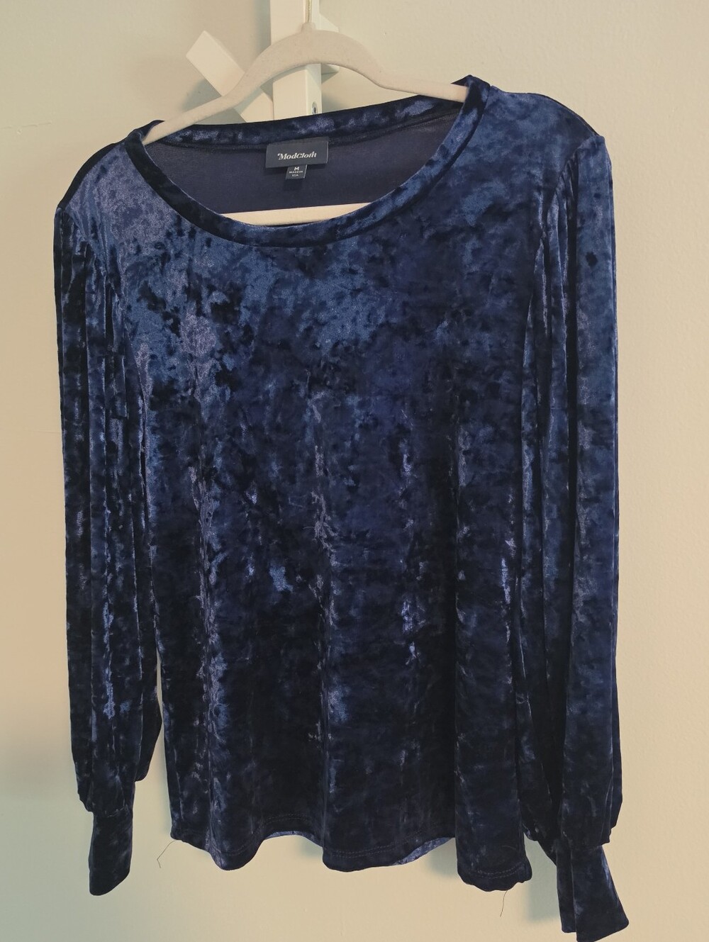 ModCloth‎ Navy Blue Crushed Velvet Long Sleeve Top Women's Medium Fall Winter - Picture 8 of 9